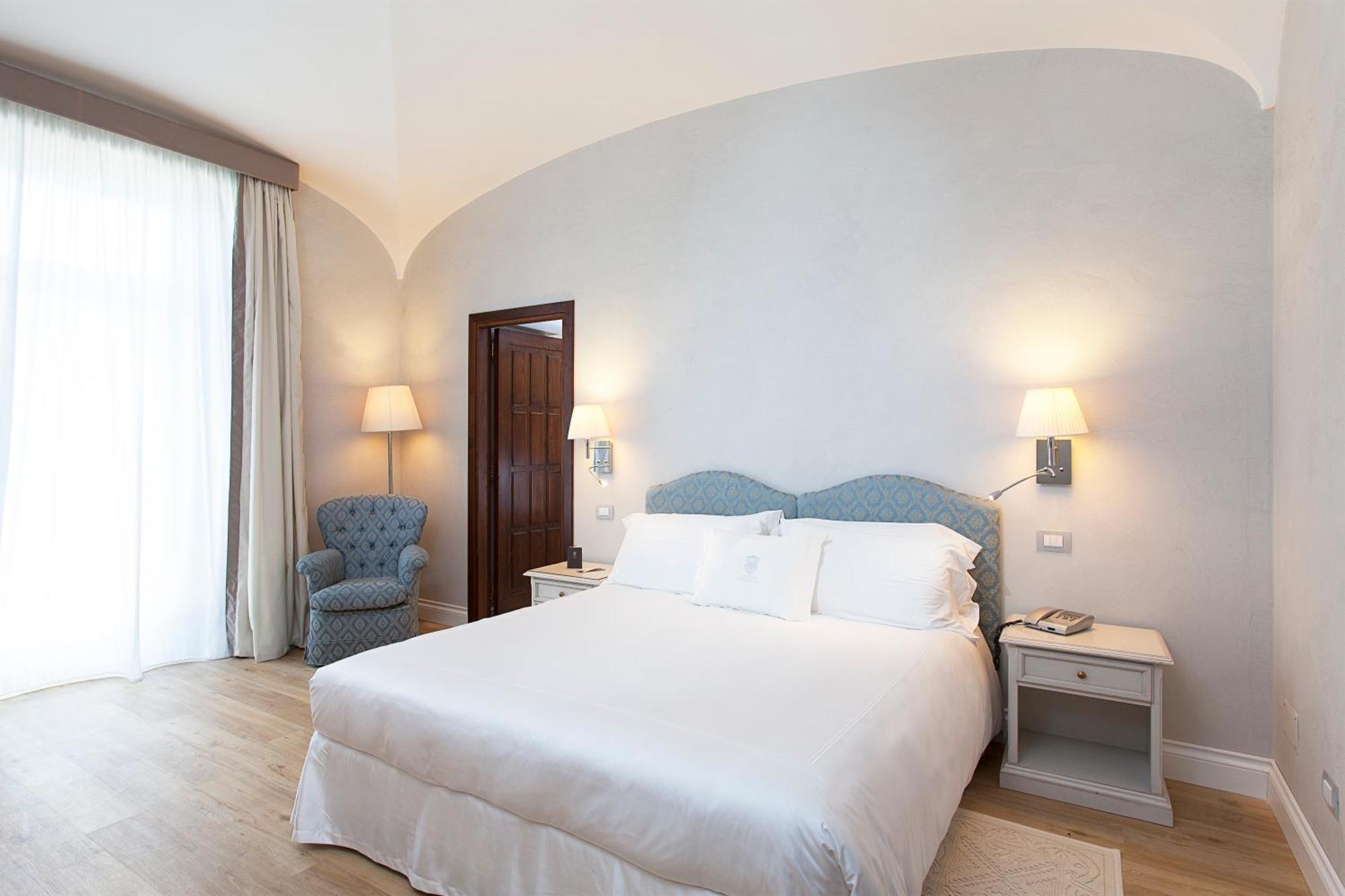 Grand Cocumella Hotel
