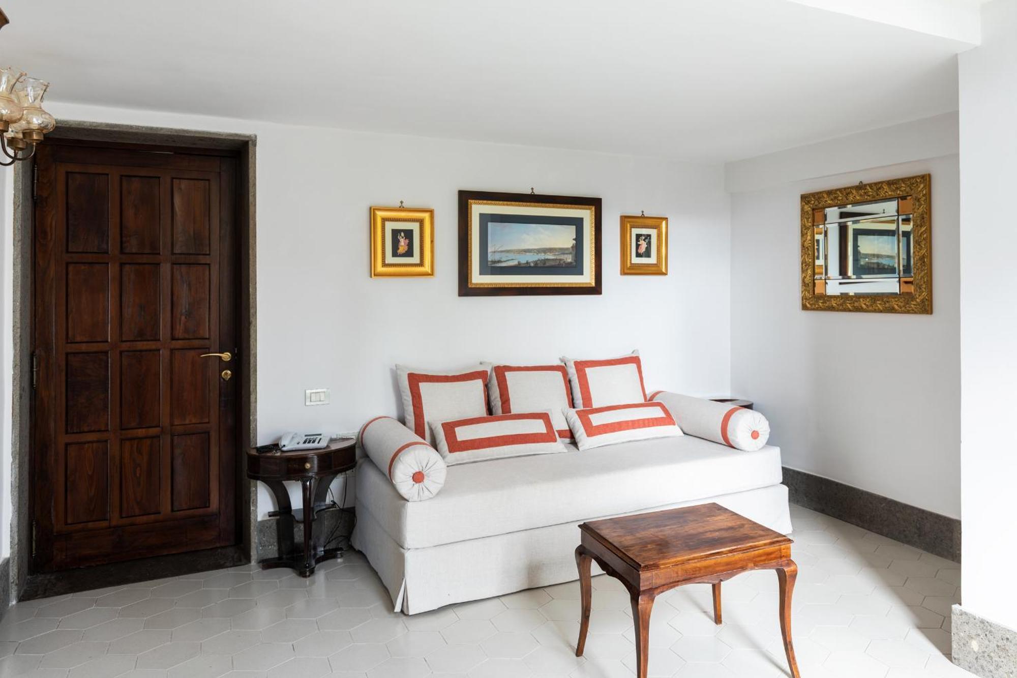Grand Cocumella Hotel