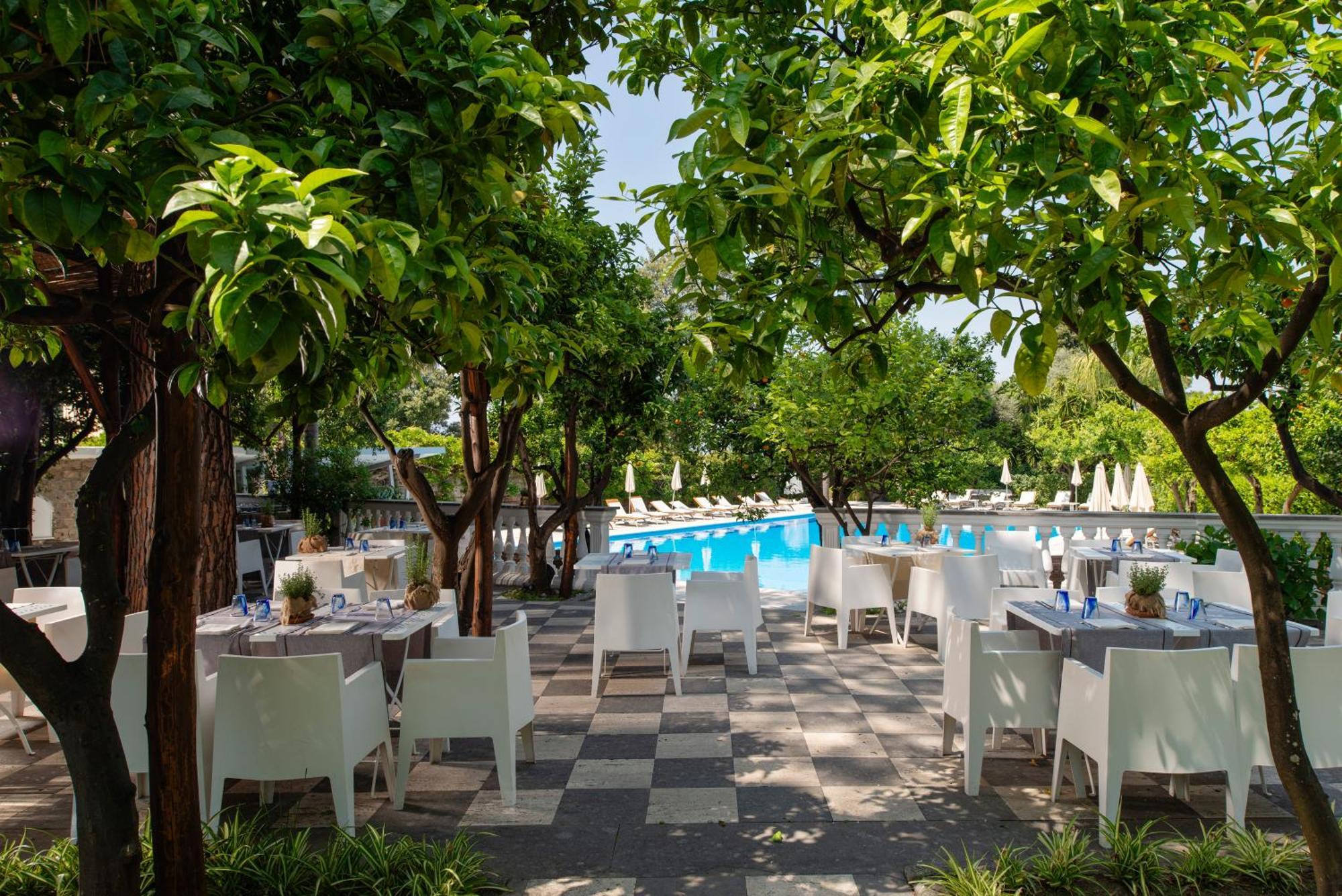 Grand Cocumella Hotel 5*