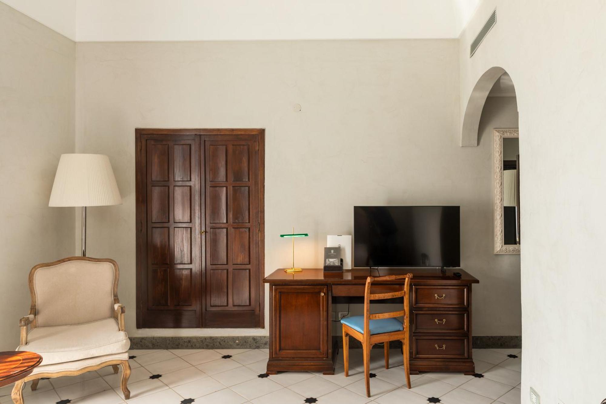 Grand Cocumella Hotel 5*
